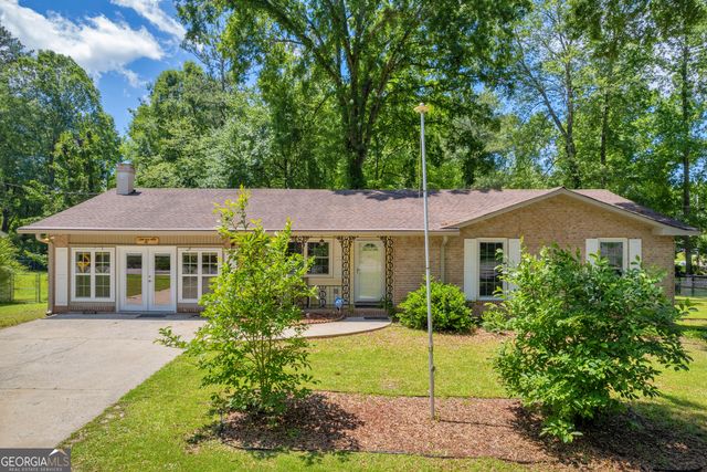 15 Porter Circle, Hampton, GA 30228