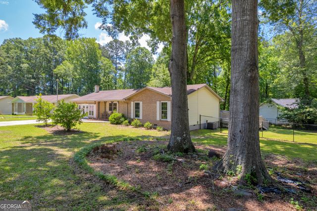 15 Porter Circle, Hampton, GA 30228