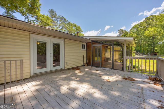 15 Porter Circle, Hampton, GA 30228
