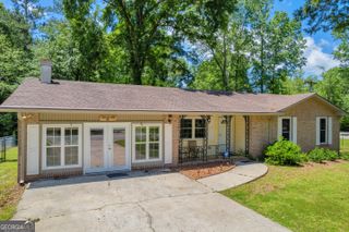 15 Porter Circle, Hampton, GA 30228