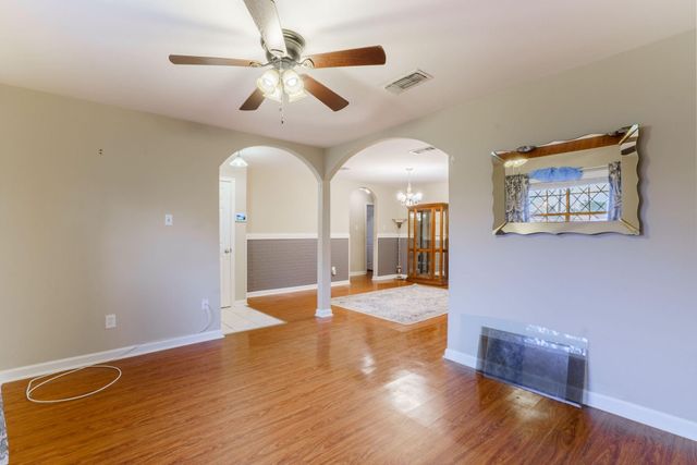 5816 Pastel Avenue, Port Arthur, TX 77640