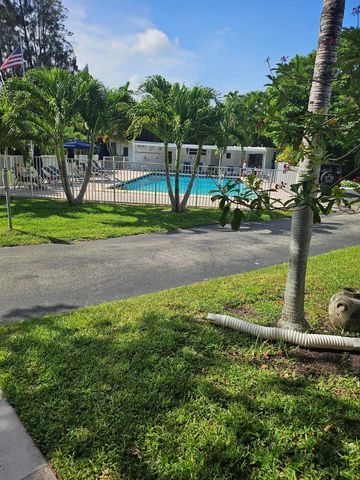 1045 SE 15th Street 13c, Fort Lauderdale, FL 33316
