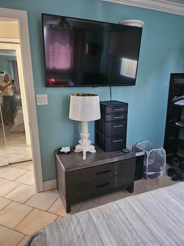 1045 SE 15th Street 13c, Fort Lauderdale, FL 33316