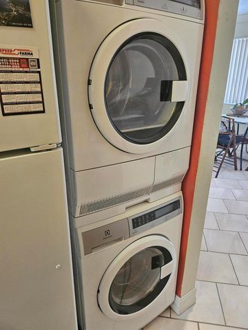 1045 SE 15th Street 13c, Fort Lauderdale, FL 33316