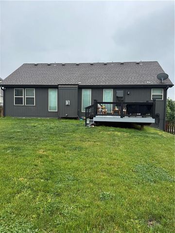 8932 NE 116th Place, Kansas City, MO 64157