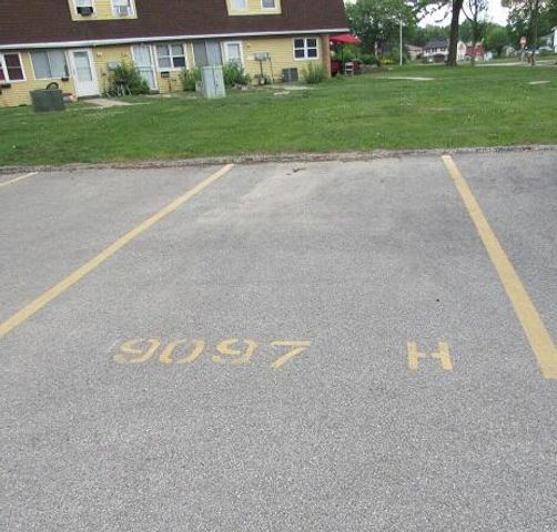 9097 N 95th STREET #H, Milwaukee, WI 53224