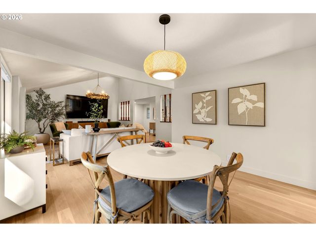 2609 Se BALBOA Dr, Vancouver, WA 98683