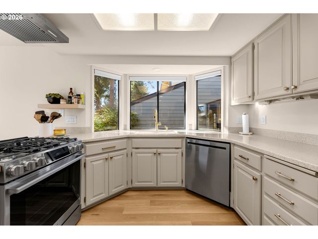2609 Se BALBOA Dr, Vancouver, WA 98683