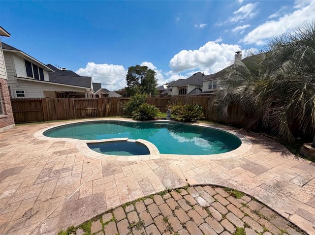 15822 Maple Shores Drive, Houston, TX 77044