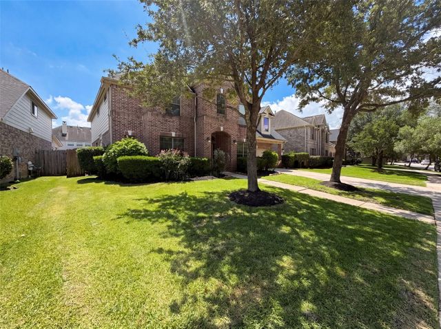 15822 Maple Shores Drive, Houston, TX 77044