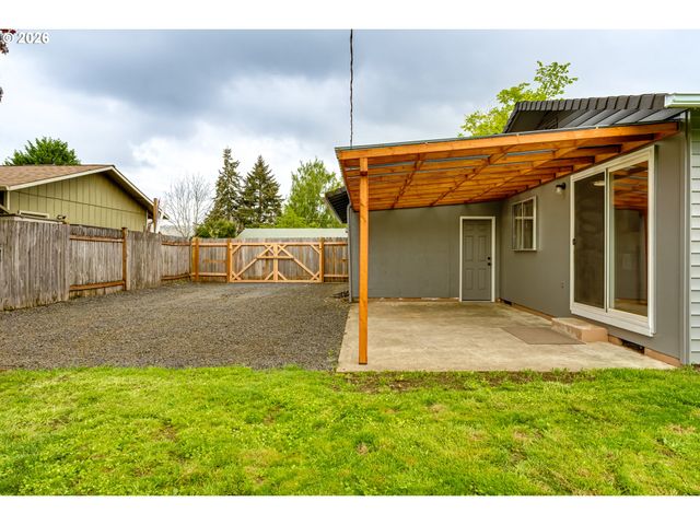 1085 STILLMAN Ave, Eugene, OR 97404