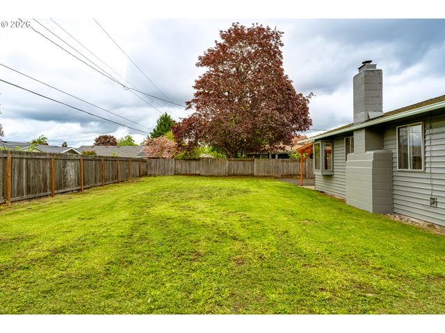 1085 STILLMAN Ave, Eugene, OR 97404