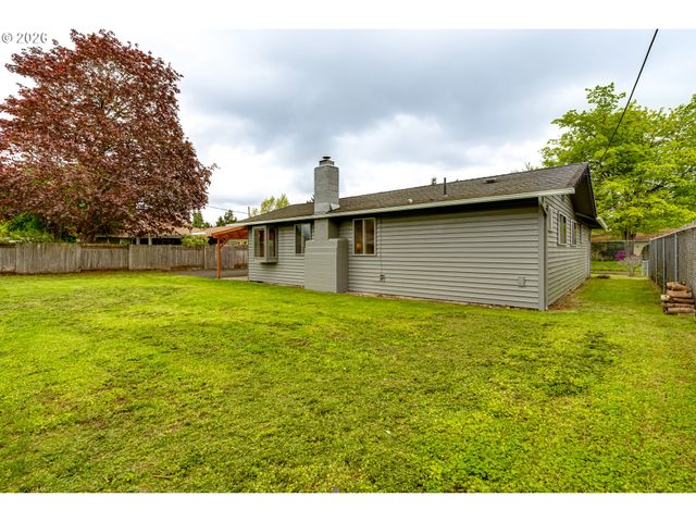 1085 STILLMAN Ave, Eugene, OR 97404