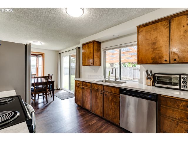 1085 STILLMAN Ave, Eugene, OR 97404