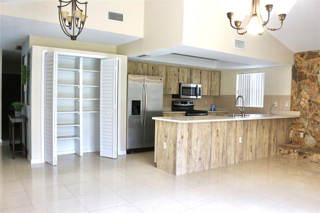 7590 N CAESAR POINT, Dunnellon, FL 34433