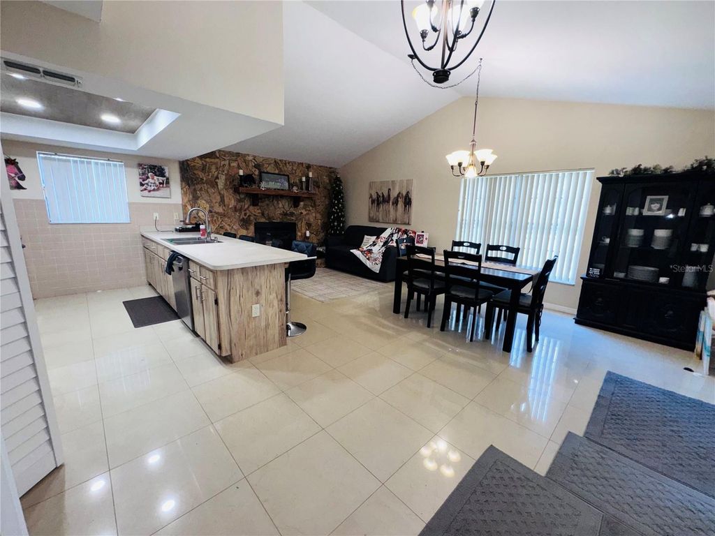 Image 26 of property listing at 7590 N CAESAR POINT, Dunnellon, FL 34433