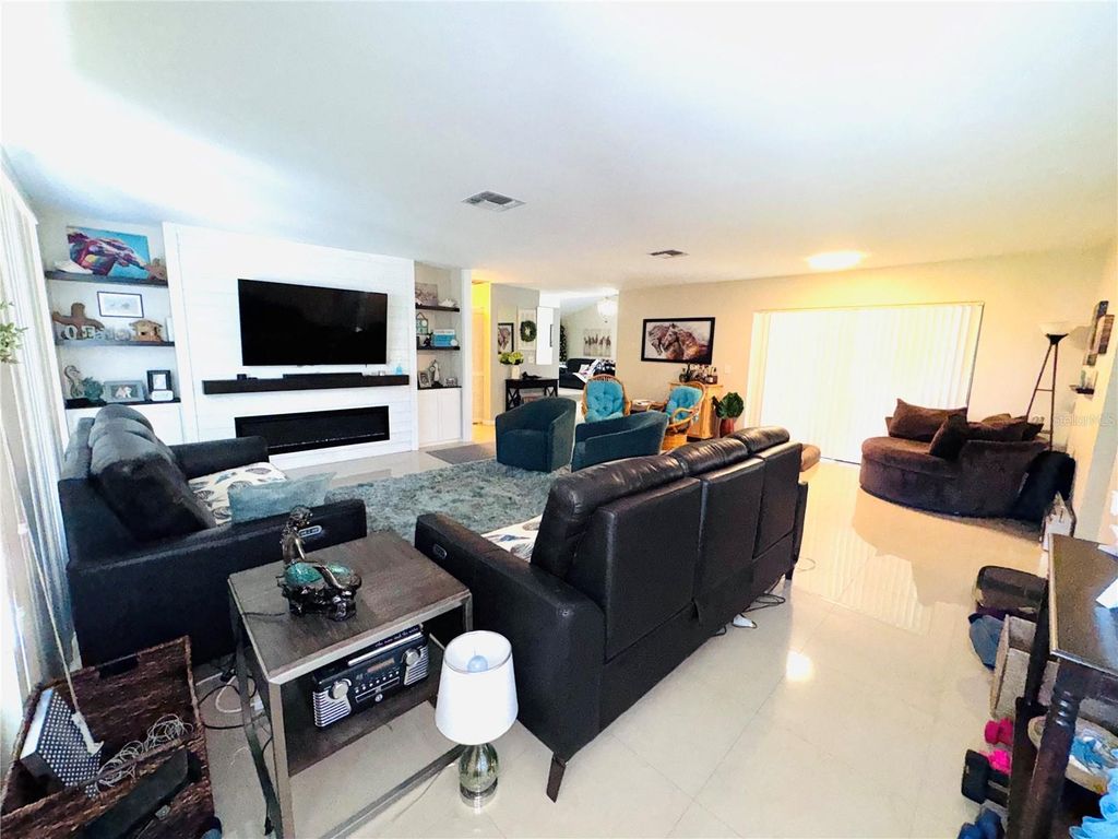 Image 34 of property listing at 7590 N CAESAR POINT, Dunnellon, FL 34433