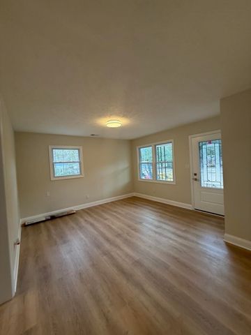 111 Oak Log Lake Rd., Conway, SC 29526