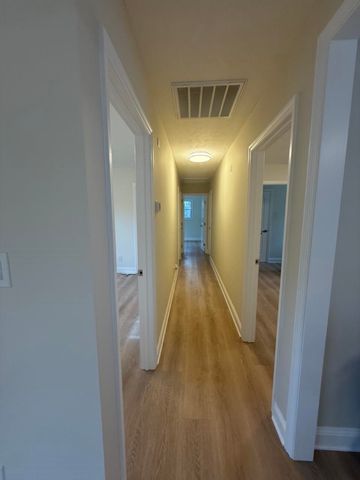 111 Oak Log Lake Rd., Conway, SC 29526