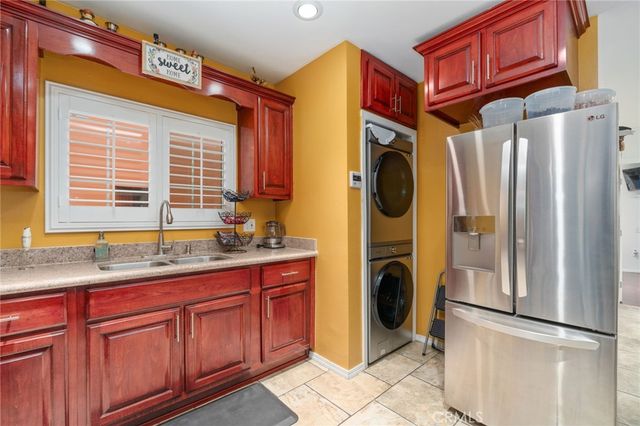 10240 Atlantic Ave, South Gate, CA 90280