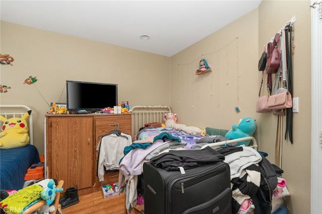 10240 Atlantic Ave, South Gate, CA 90280