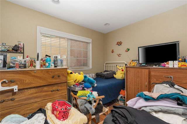 10240 Atlantic Ave, South Gate, CA 90280