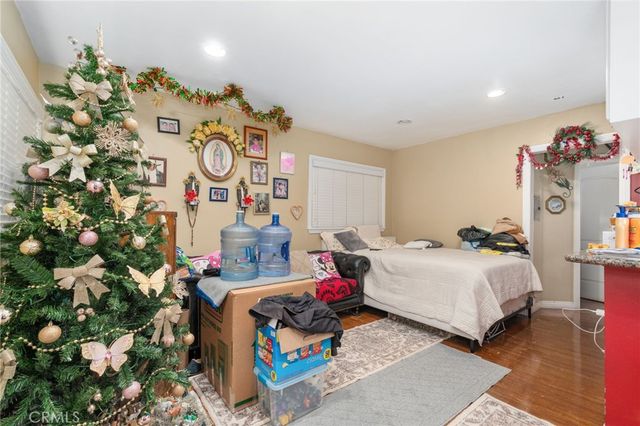 10240 Atlantic Ave, South Gate, CA 90280