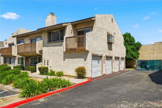 1251 S Meadow 120, Colton, CA 92324