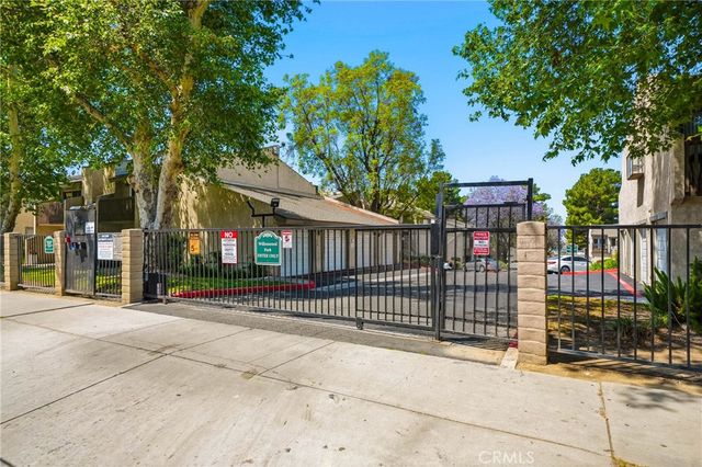 1251 S Meadow 120, Colton, CA 92324