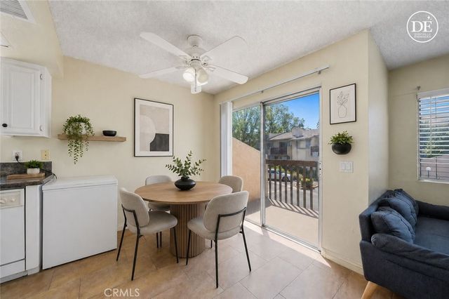 1251 S Meadow 120, Colton, CA 92324