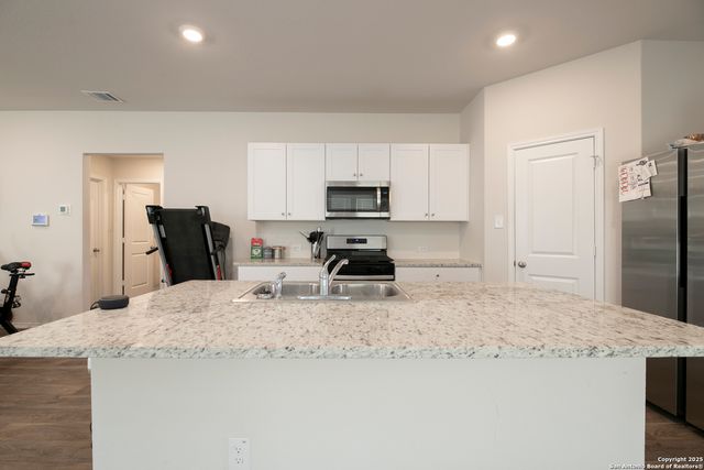 2857 Wolfcreek, New Braunfels, TX 78130