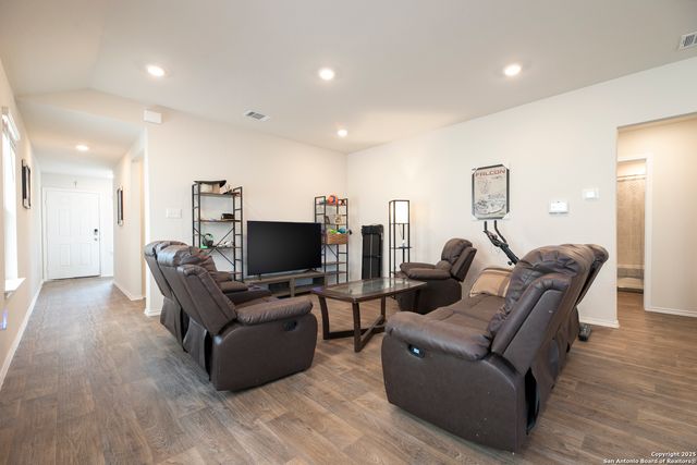 2857 Wolfcreek, New Braunfels, TX 78130