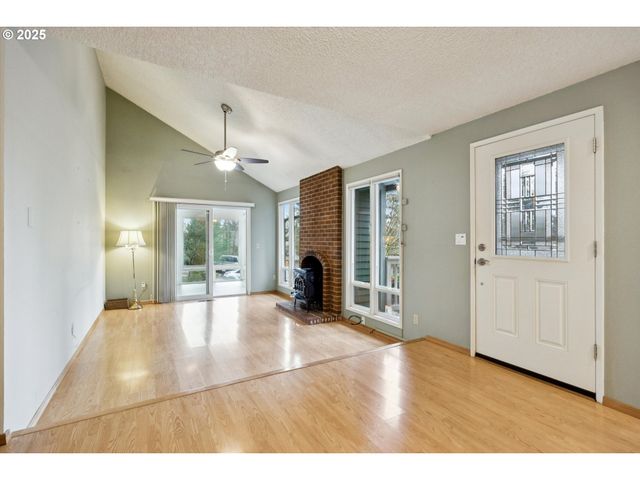 6170 Sw HEIGHTS Ln, Beaverton, OR 97007