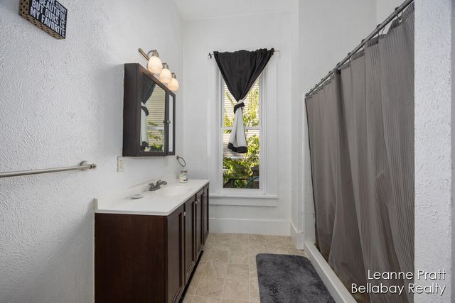 217 Dye Street, Ionia, MI 48846