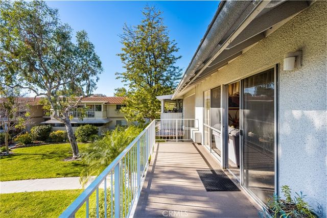 660 Avenida Sevilla P, Laguna Woods, CA 92637