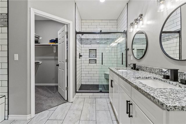 210 Rosehill Drive, Berryville, AR 72616