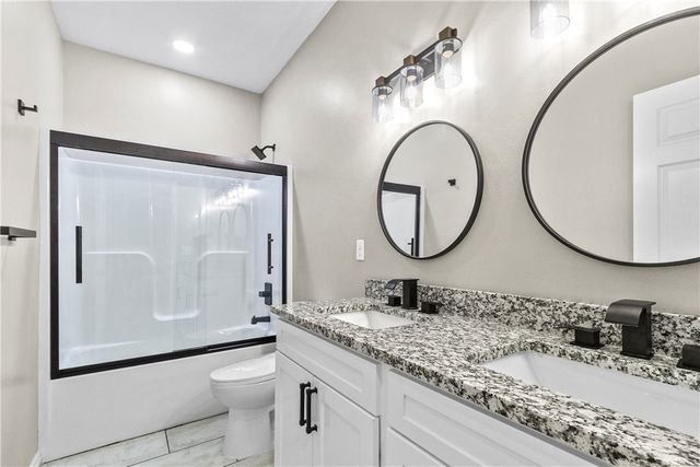 210 Rosehill Drive, Berryville, AR 72616