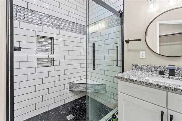 210 Rosehill Drive, Berryville, AR 72616