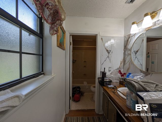 6350 Sherry Dr, Mobile, AL 36618