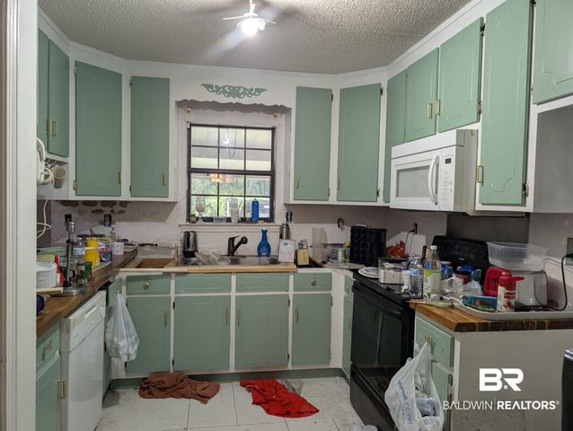 6350 Sherry Dr, Mobile, AL 36618