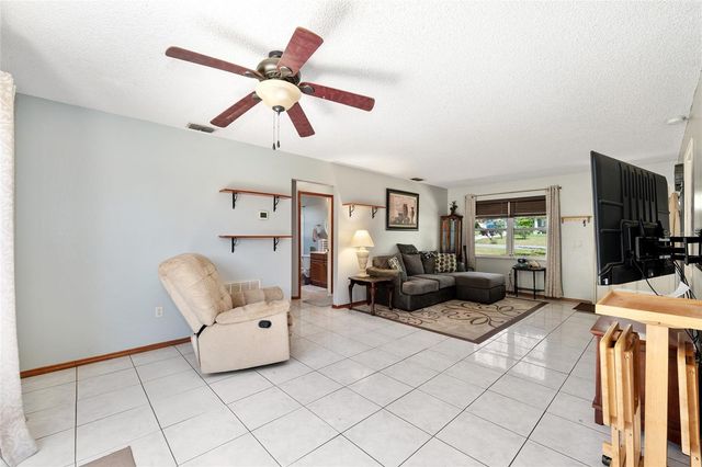 18 OLIVE CIRCLE, Ocala, FL 34472
