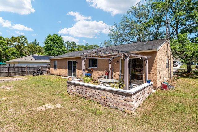 18 OLIVE CIRCLE, Ocala, FL 34472