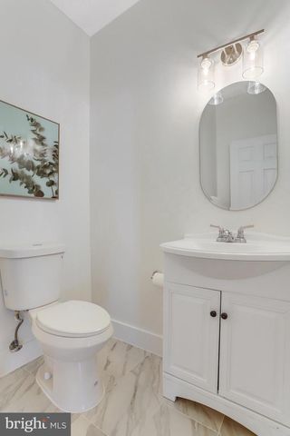 1615 S OAKLAND STREET, Arlington, VA 22204