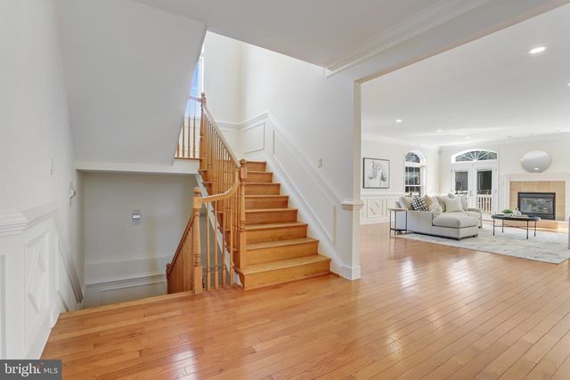 1615 S OAKLAND STREET, Arlington, VA 22204