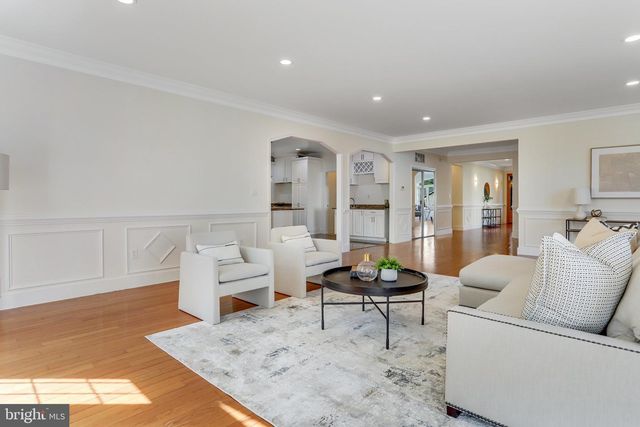 1615 S OAKLAND STREET, Arlington, VA 22204