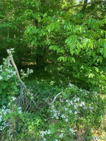 3060 Kingsland Rd, North Chesterfield, VA 23237