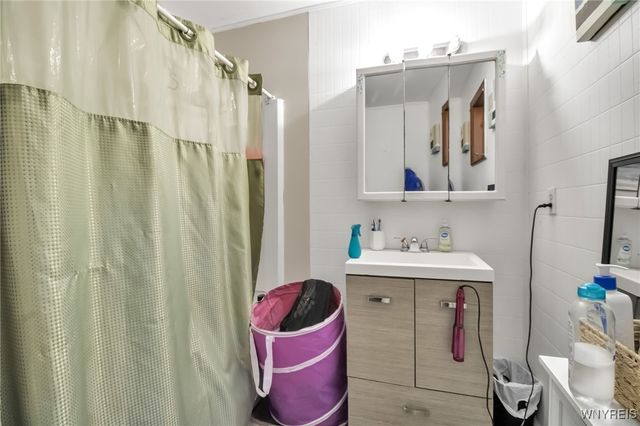 129 Lock Street, Lockport City, NY 14094