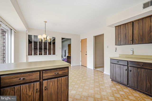 1337 MARK DR, West Chester, PA 19380