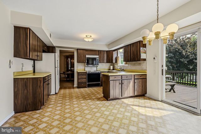 1337 MARK DR, West Chester, PA 19380