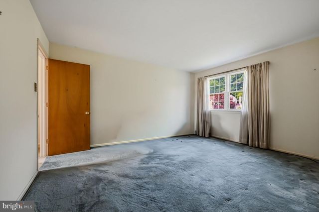 1337 MARK DR, West Chester, PA 19380